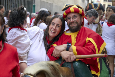 Fotos de la salida de la Comparsa de Gigantes y Cabezudos este 7 de julio