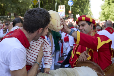 Fotos de la salida de la Comparsa de Gigantes y Cabezudos este 7 de julio