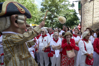 Fotos de la salida de la Comparsa de Gigantes y Cabezudos este 7 de julio