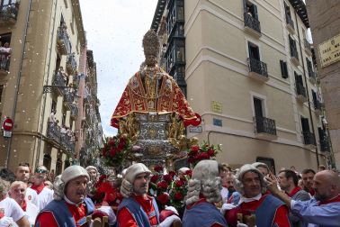 Fotos de la salida de la Comparsa de Gigantes y Cabezudos este 7 de julio