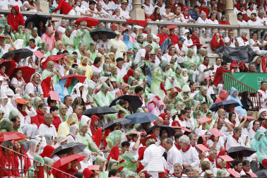 Fotos de la corrida de Fuente Ymbro en la Feria del Toro de San Fermín 2025