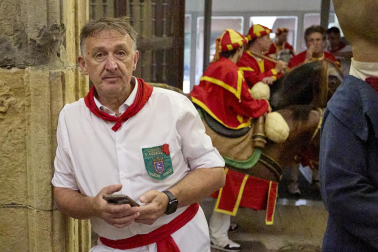 Fotos de la salida de la Comparsa de Gigantes y Cabezudos este 10 de julio de San Fermín 2025