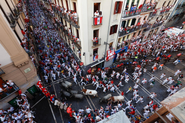Fotos del sexto encierro de San Fermín 2025 en Pamplona. |