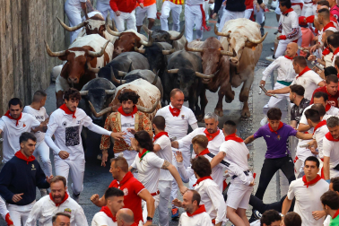 Fotos del sexto encierro de San Fermín 2025 en Pamplona. |