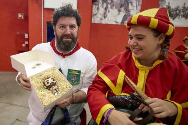 Fotos de la salida de la Comparsa de Gigantes y Cabezudos este 13 de julio de San Fermín 2025 /