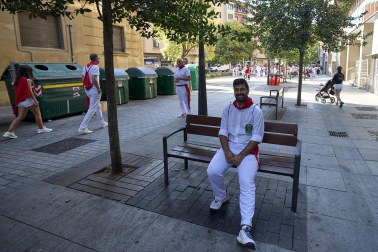 Fotos de la salida de la Comparsa de Gigantes y Cabezudos este 13 de julio de San Fermín 2025 /
