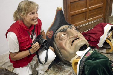 Fotos de la salida de la Comparsa de Gigantes y Cabezudos este 13 de julio de San Fermín 2025 /