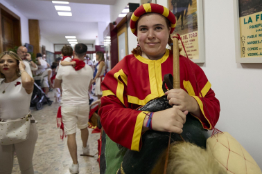 Fotos de la salida de la Comparsa de Gigantes y Cabezudos este 13 de julio de San Fermín 2025 /