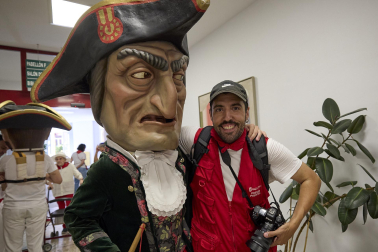 Fotos de la salida de la Comparsa de Gigantes y Cabezudos este 13 de julio de San Fermín 2025 /