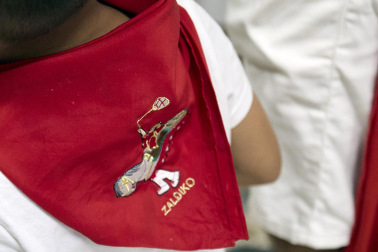 Fotos de la salida de la Comparsa de Gigantes y Cabezudos este 13 de julio de San Fermín 2025 /