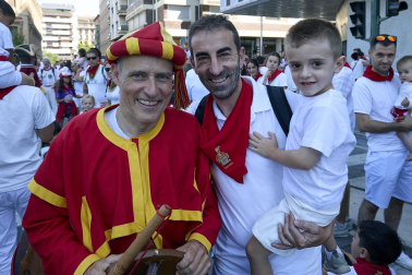 Fotos de la salida de la Comparsa de Gigantes y Cabezudos este 13 de julio de San Fermín 2025 /