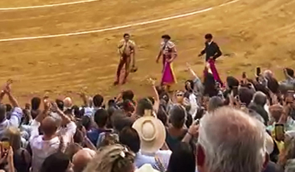 Vídeo con el triunfo de Morante de la Puebla en la plaza de El Puerto de Santa María