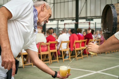 Comida popular en fiestas de Burlada 2025.