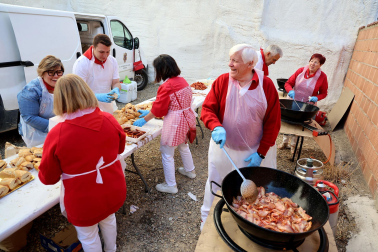 Fotos del almuerzo popular de las fiestas de Azagra 2025