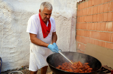 Fotos del almuerzo popular de las fiestas de Azagra 2025