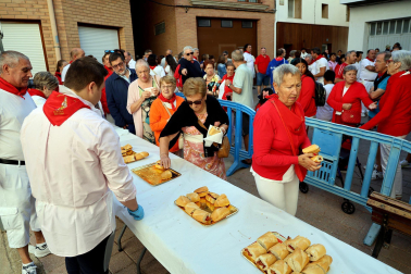 Fotos del almuerzo popular de las fiestas de Azagra 2025