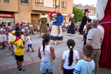 Fotos del cohete de inicio de las fiestas 2025 en Ansoáin /
