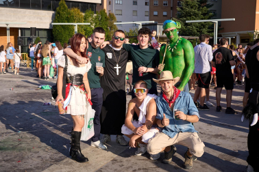 Fotos del cohete de inicio de las fiestas 2025 en Ansoáin /