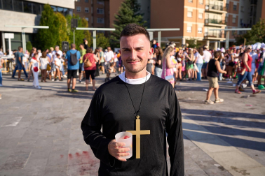 Fotos del cohete de inicio de las fiestas 2025 en Ansoáin /