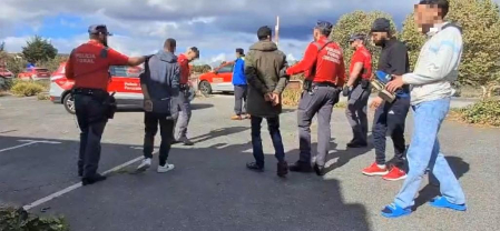 Han ingresado en prisión tras forcejear con un matrimonio sexagenario