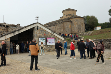 Fotos de la Misa Mayor celebrada en el santuario de San Miguel de Aralar
