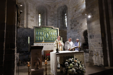 Fotos de la Misa Mayor celebrada en el santuario de San Miguel de Aralar