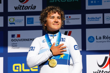 Fotos de la victoria de Paula Ostiz en el Campeonato de Europa contrarreloj júnior