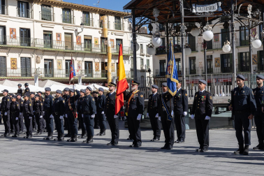 Fotos de la celebración del Día Nacional de la Policía en Tudela /