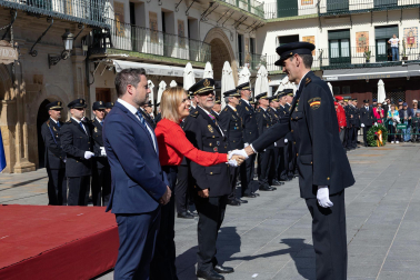 Fotos de la celebración del Día Nacional de la Policía en Tudela /