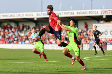 La fotografía de Juan Pedro Urdíroz del partido entre Osasuna y Mirandés que ha sido premiada