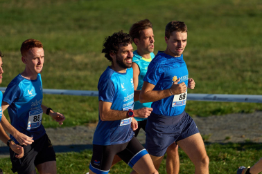 Imágenes de los 400 atletas que participaron en la IV Carrera Popular 'Cada oveja con su pareja' 2025 /