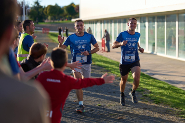 Imágenes de los 400 atletas que participaron en la IV Carrera Popular 'Cada oveja con su pareja' 2025 /