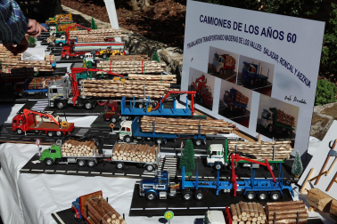 Los vecinos del pueblo de Ezcároz disfrutan de su Fiesta de Otoño