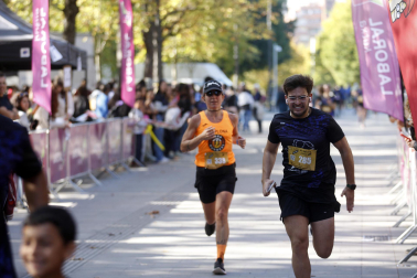 Fotos de la XII Carrera Solidaria Navarra en favor de ANFAS