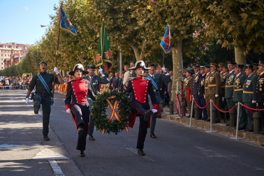 Fotos del desfile de la Guardia Civil en Pamplona por la festividad de la Virgen del Pilar