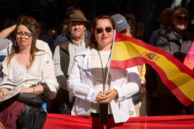 Fotos del desfile de la Guardia Civil en Pamplona por la festividad de la Virgen del Pilar