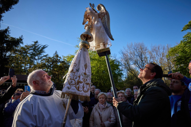 Llegada del Ángel de Aralar a Pamplona.