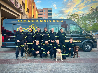 El grupo de la ONG IAE, con los dos navarros, el día que partieron a Venezuela.