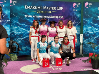 Fotos de la VIII edición del torneo San Fermín de pelota a mano femenina