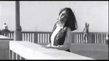 Videoclip de "La soledad"