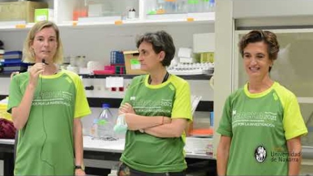 Investigadores del CIMA con la carrera de la AECC.
