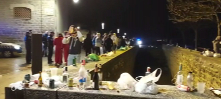 Botellón en la calle Redín