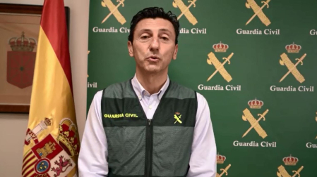 La Guardia Civil cuenta con 84 Equipos@ en toda España con más de 300 agentes, que han desplegado un importante potencial de investigación especializado en todo el territorio, cohesionado y coordinado, y específicamente dirigido a dar respuesta a la ciberdelincuencia
