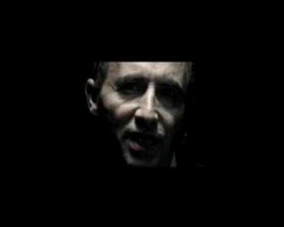 Videoclip del tema "Abrázame" del grupo Doctor Deseo realizado por Koldo Serra. Single del disco "Rómpeme con mil caricias" de 2004.