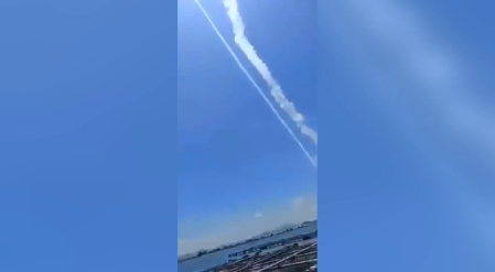 ‘Reunificación’ llama China a las mayores maniobras militares de su historia con fuego real. Son simulaciones de combate anunciadas. Hasta 20 misiles balísticos lanzados en aguas del estrecho de Taiwán.