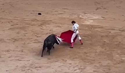 Roca Rey torea a su primer toro en la corrida del 11 de julio