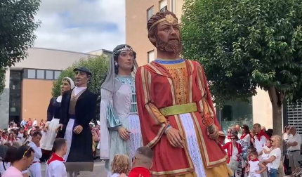 Vídeo de la Comparsa de Gigantes y Cabezudos de Zizur