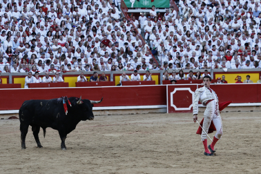 El torero madrileño se lleva una oreja