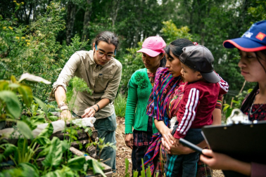 La pamplonesa durante su trabajo con la ONG guatemalteca Vivamos Mejor