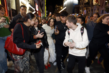 Fotos de Rosalía a su llegada a Callao en una aparición sorpresa para presentar su cuarto álbum, este lunes en Madrid